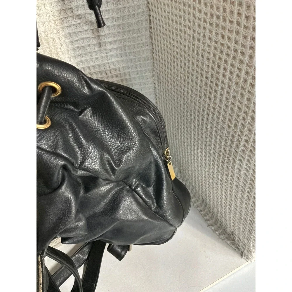 Vintage 90s Women Unbranded Leather Drawstring Backpack Medium Black